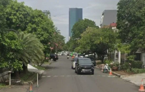 Disewakan Rumah Puri Kencana Boulevard