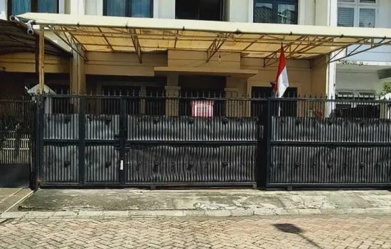 Rumah 2 Lantai 3+1 KT 3+1  KM Daan Mogot Baru
