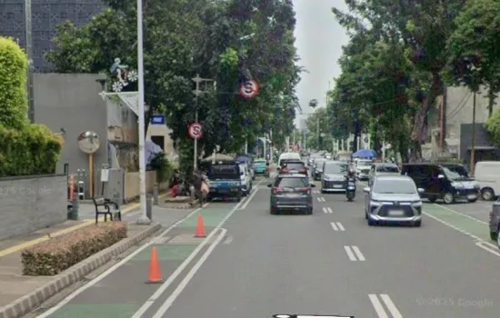 Dijual Gedung Komersil Senopati