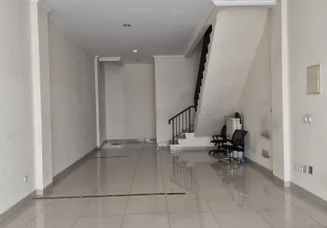 Ruko posisi bagus dan strategis GLC