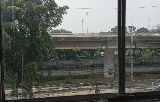 Ruko Startegis  bisa gandeng Murah Jl Latumenten Raya