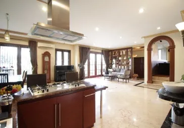 Rumah siap huni unfurnished jln lebar