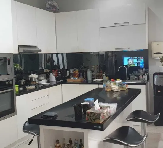 Dijual rumah bagus di Puri Indah