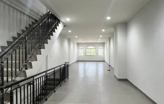 Ruko Marina Bay PIK2, 3 lantai, 90m2, strategis