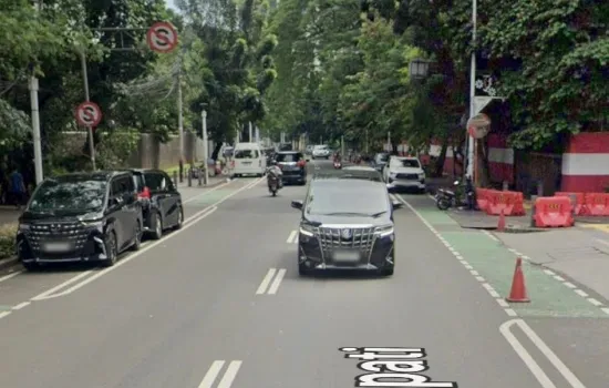 Dijual Gedung Komersil Senopati