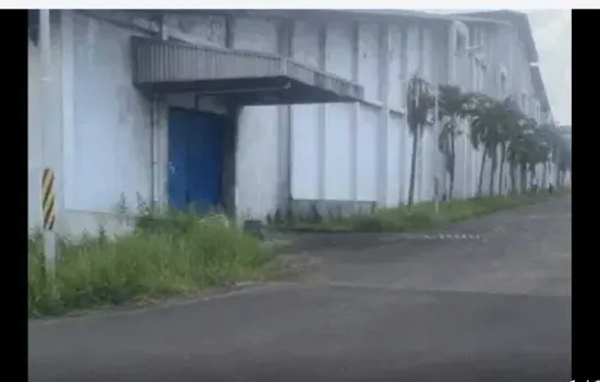 Gudang MM2100 Cikarang LT +/- 2 0 HA LB 90.000m