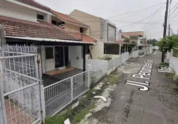 Rmh 2,5 lantai , siap huni , 3kmr ,2 kmr mandi , 1kmr tidur