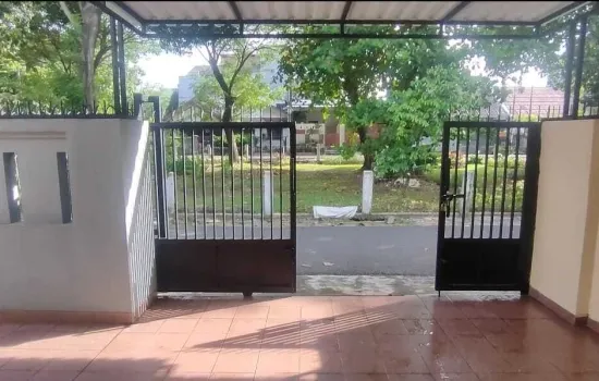 Dijual Cepat Rumah 2 Lt Siap huni di Kosambi Baru