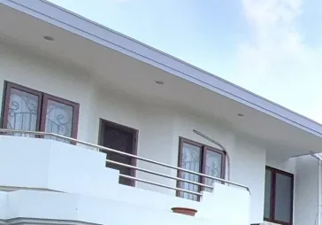Disewakan Rumah Intercon Kebon Jeruk 300m²