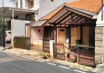 Rumah tua dihitung tanah lokasi strategis