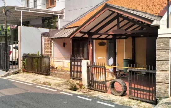 Rumah tua dihitung tanah lokasi strategis