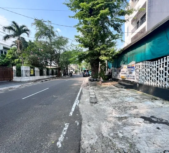 Rumah lokasi strategis jakarta barat