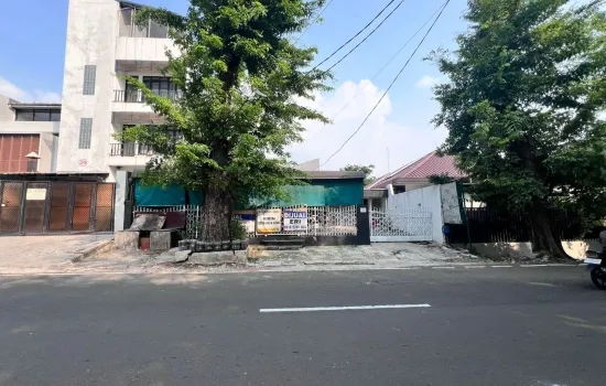 Rumah lokasi strategis jakarta barat