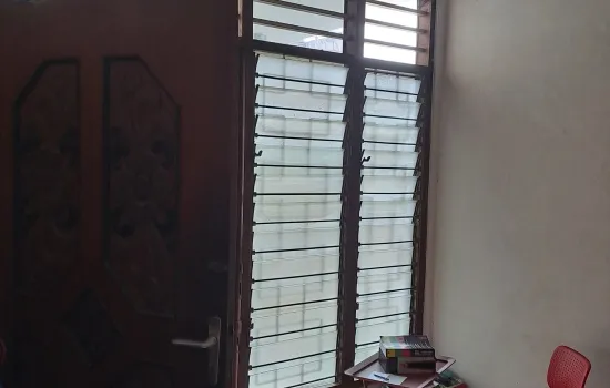 Rumah LT 193m2. Sunrise. Jakarta Barat