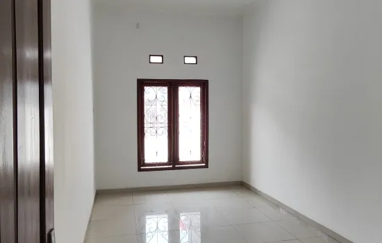 Dijual Rumah Teman Baru Bangun Kreo Ciledug Tangerang