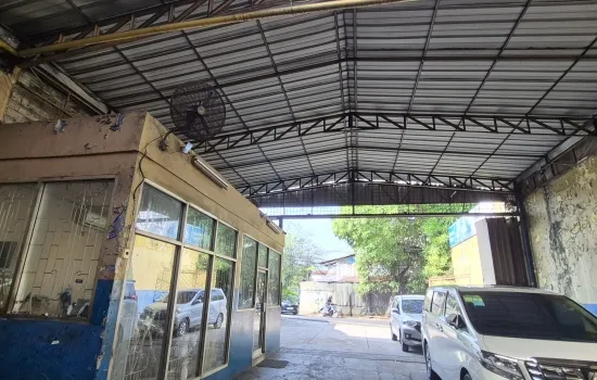 DISEWAKAN ex.bengkel tanah usaha Jakarta Barat