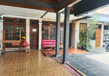 Dijual rumah strategis bisa usaha Kebon Jeruk, Jakarta Barat