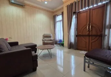 Rumah klasik 2 LT  3 KT  1