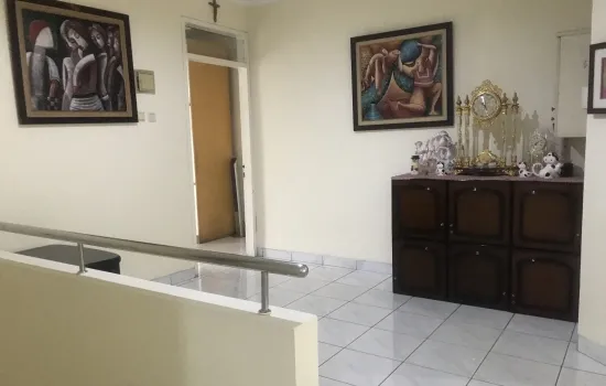 Rumah klasik 2 LT  3 KT +1