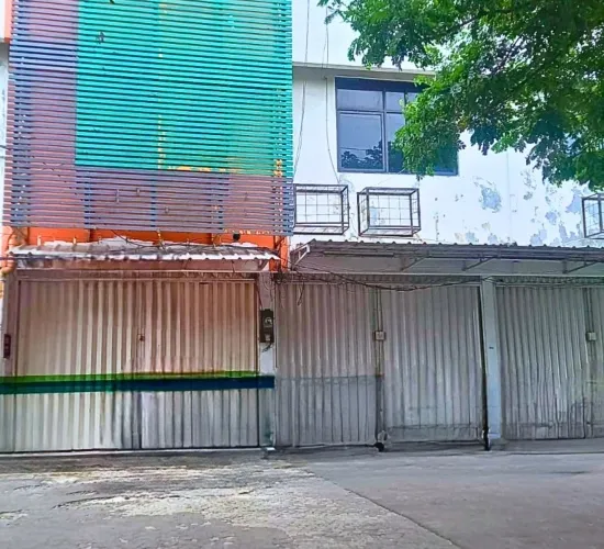 Ruko lokasi strategis  ciledug raya