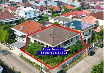 Rumah Tua Hitung Tanah Jalan Lebar di Green Garden