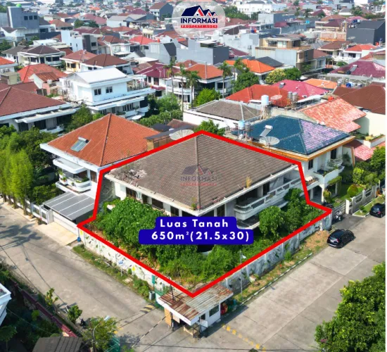 Rumah Tua Hitung Tanah Jalan Lebar di Green Garden