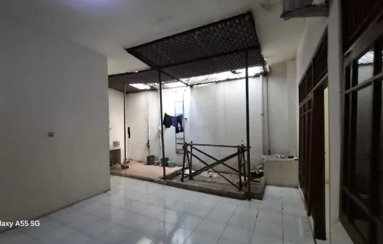 Dijual rumah cocok buat kos2an dan kontrakan