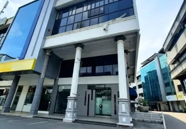 Mini Building (3 ruko gandeng) di area prime Cikini Raya