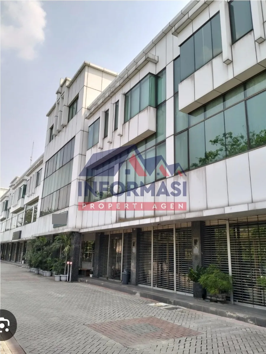 Ruko strategis bagus utk usaha