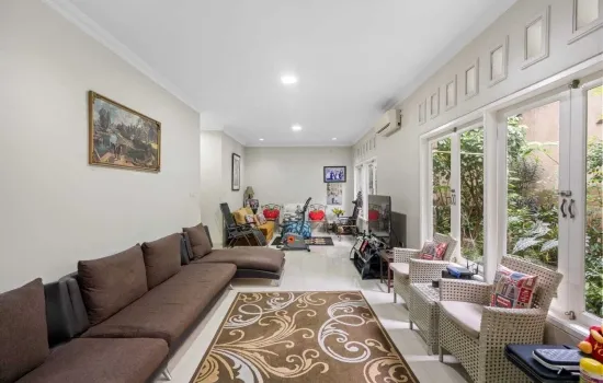 Rumah bagus di Pejaten, siap huni