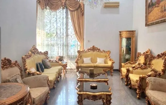 Dijual Rumah Bagus di Intercon