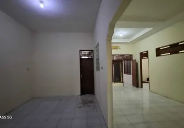 Dijual rumah cocok buat kos2an dan kontrakan