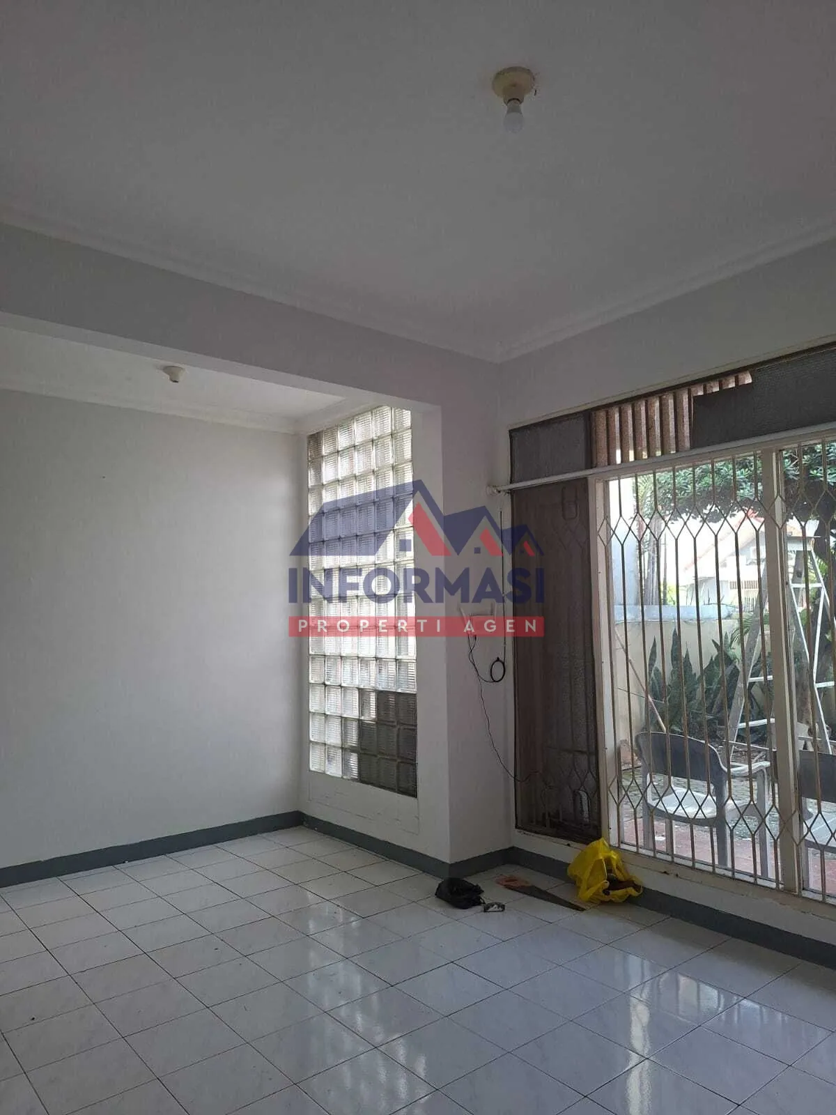 Disewakan rmh di Puri indah blok E