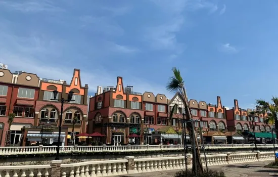 DIJUAL!!🏢 Ruko lokasi cantik,nyaman dan view danau.