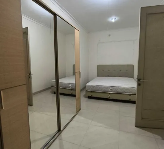Disewakan Rumah Puri Media kondisi bagus 2.5lantai