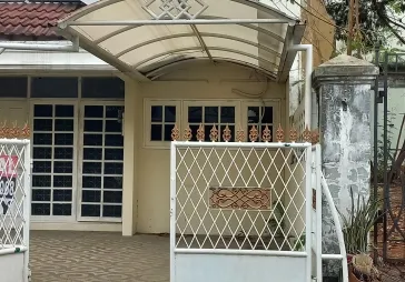 Dijual Rumah Siap huni. Lt. 144m kt. 3. Km.2. 1.5lantai
