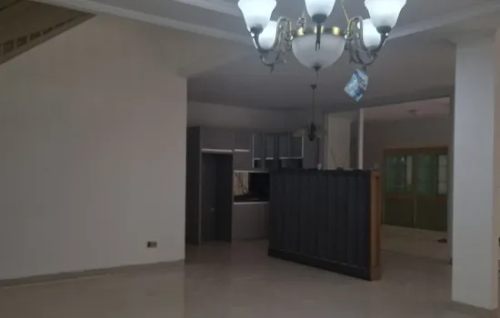Rumah Elite renov bersih LT 300 2 lt lokasi elite puri indah