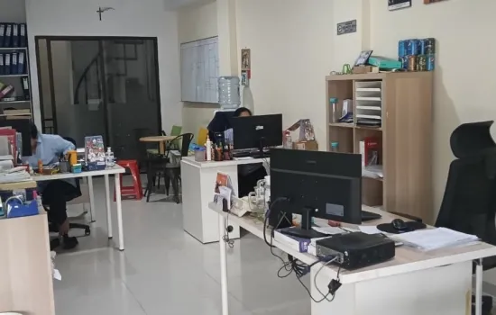 Ruko Komersial Point 8 di Daan Mogot