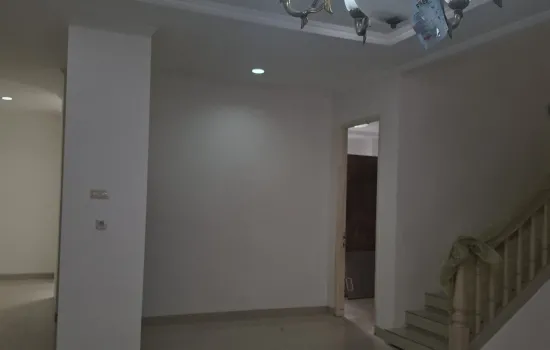 Rumah Elite renov bersih LT 300 2 lt lokasi elite puri indah