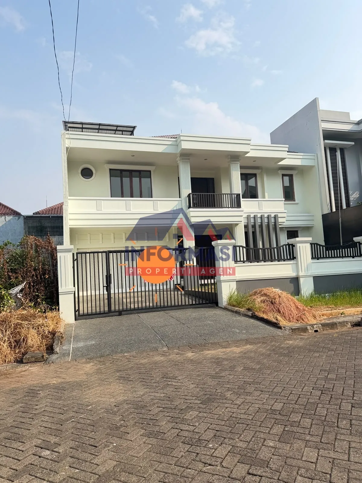Dijual rumah di Taman villa meruya
