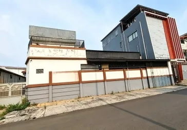 Rumah Boulevard Jalan 2 Jalur Gading Serpong