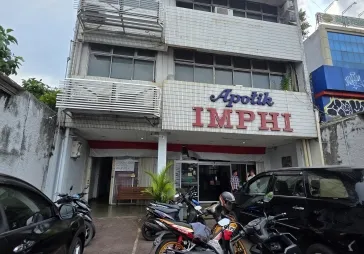 Apotik masih aktif bangunan 4 lantai jalan Raya Otista