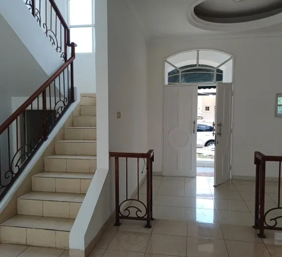 Rumah siap huni Permata Mediterania, 2 lt., 9x18, KT 4  KT 3