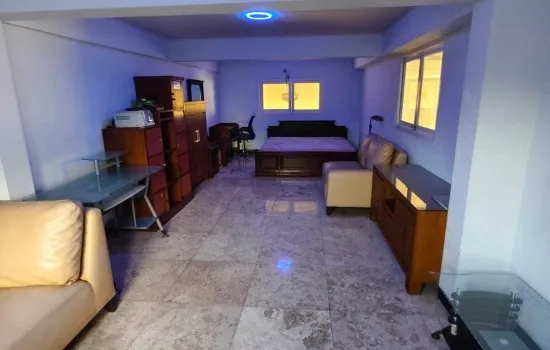 Dijual Cepat Rumah 5 Lantai Strategis Hook