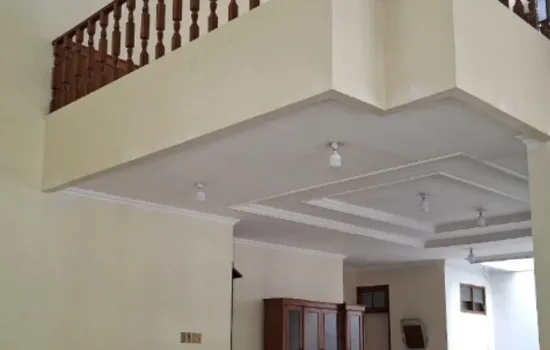 Rumah Huk Puri Indah, lt.400m2, Shm, strategis