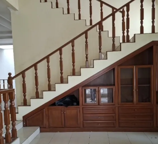 Rumah Huk Puri Indah, lt.400m2, Shm, strategis