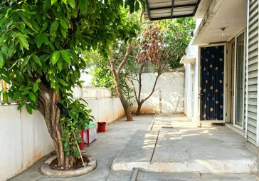 DIJUAL RUMAH TAMAN SEMANAN HOOK