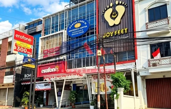Ruko 3.5 LT Lokasi Ramai  Taman Ratu Jakarta Barat