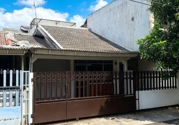 Rumah tua , Jakarta Barat , 1 lantai