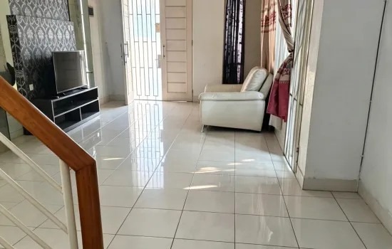 DIJUAL RUMAH TAMAN SEMANAN HOOK